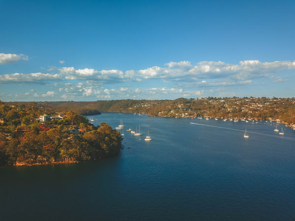 Waterfront houses and boats in Sydney - Linden Way Reserve - Cheyne Walk