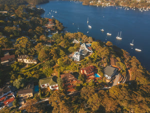 Luxury houses and Australian Nature at Linden Way and Cheyne Walk - Sydney